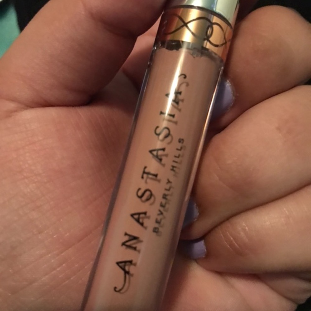 PURE HOLLYWOOD LIQUID LIPSTICK 💄